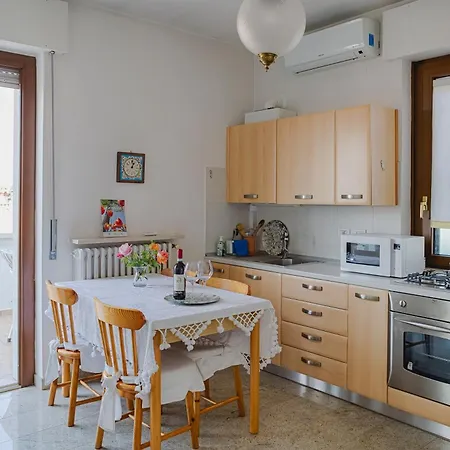 Lägenhet Casa Ginev Room & Apartments Bardolino