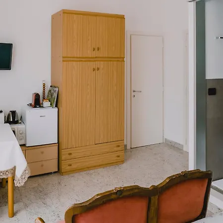 Casa Ginev & דירה