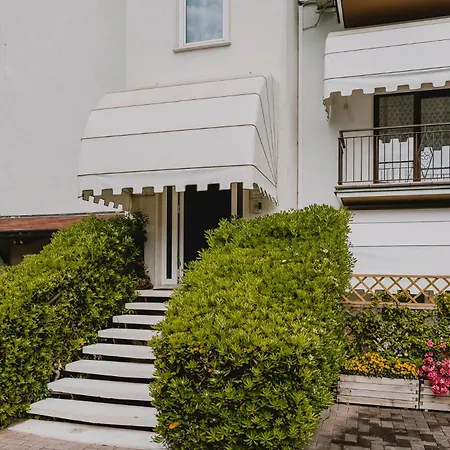 Casa Ginev & דירה *