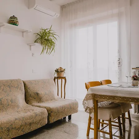 Casa Ginev & *