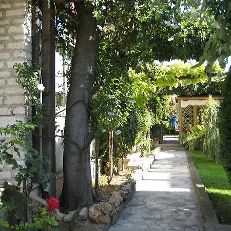 Casa Ginev & ברדולינו